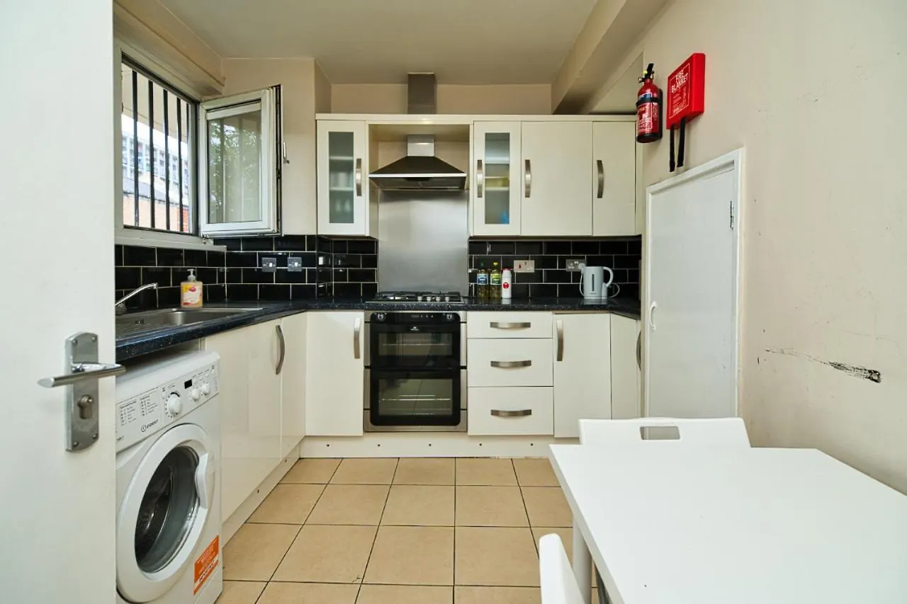 Guest house City Beautiful Single Bedroom London