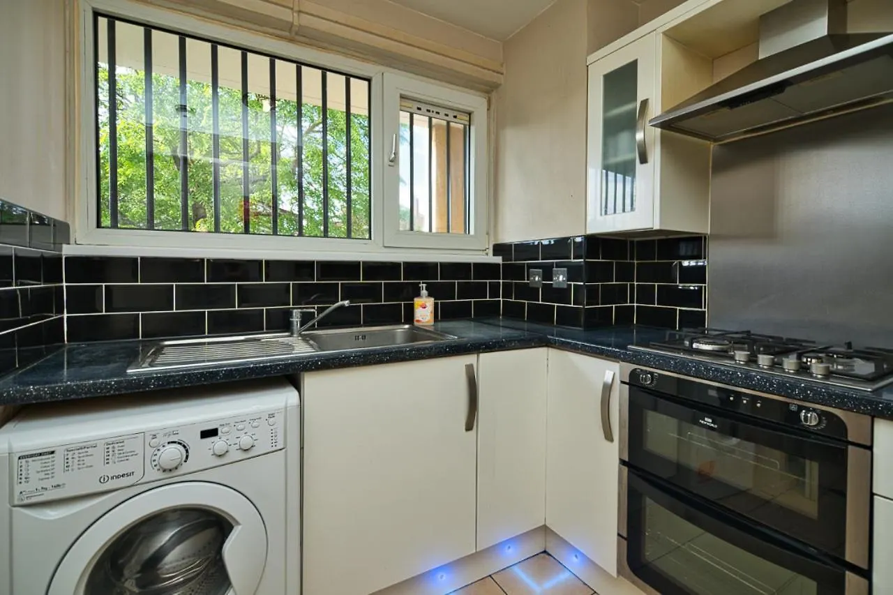 City Beautiful Single Bedroom London 0*,  United Kingdom